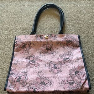 VS Bag Pink with flowers